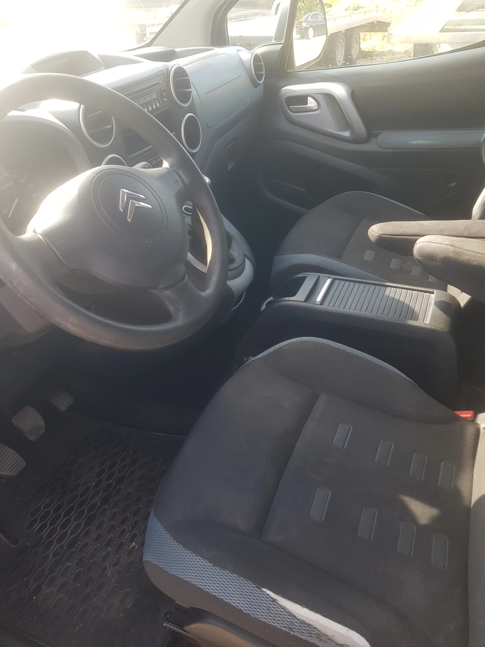 Citroen Berlingo 1.6HDI - изображение 7