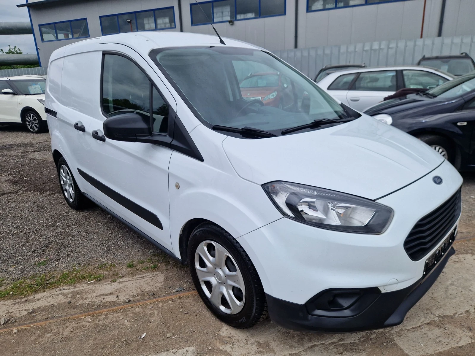 Ford Courier 1.5HDI 75PS.EVRO 6 ITALIA, снимка 11 - Автомобили и джипове - 48404550