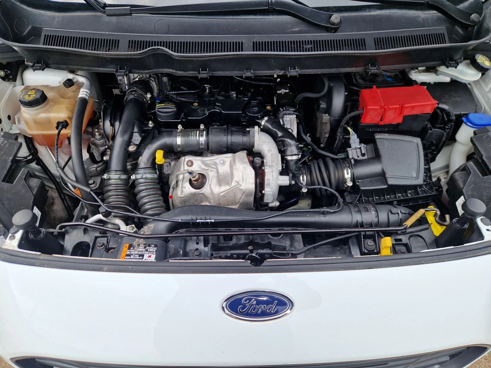 Ford Courier 1.5HDI 75PS.EVRO 6 ITALIA, снимка 14 - Автомобили и джипове - 48404550