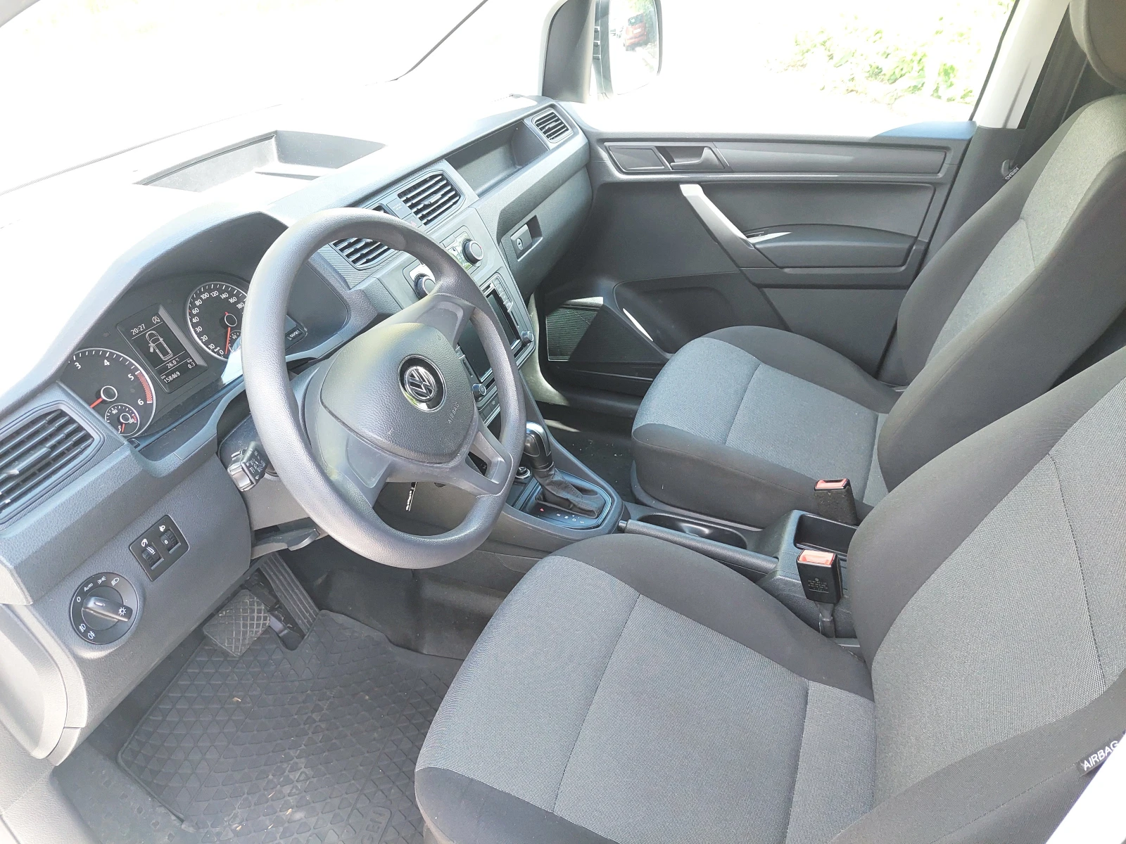 VW Caddy MAXI 2, 0TDI 150ps DSG 6 - изображение 5