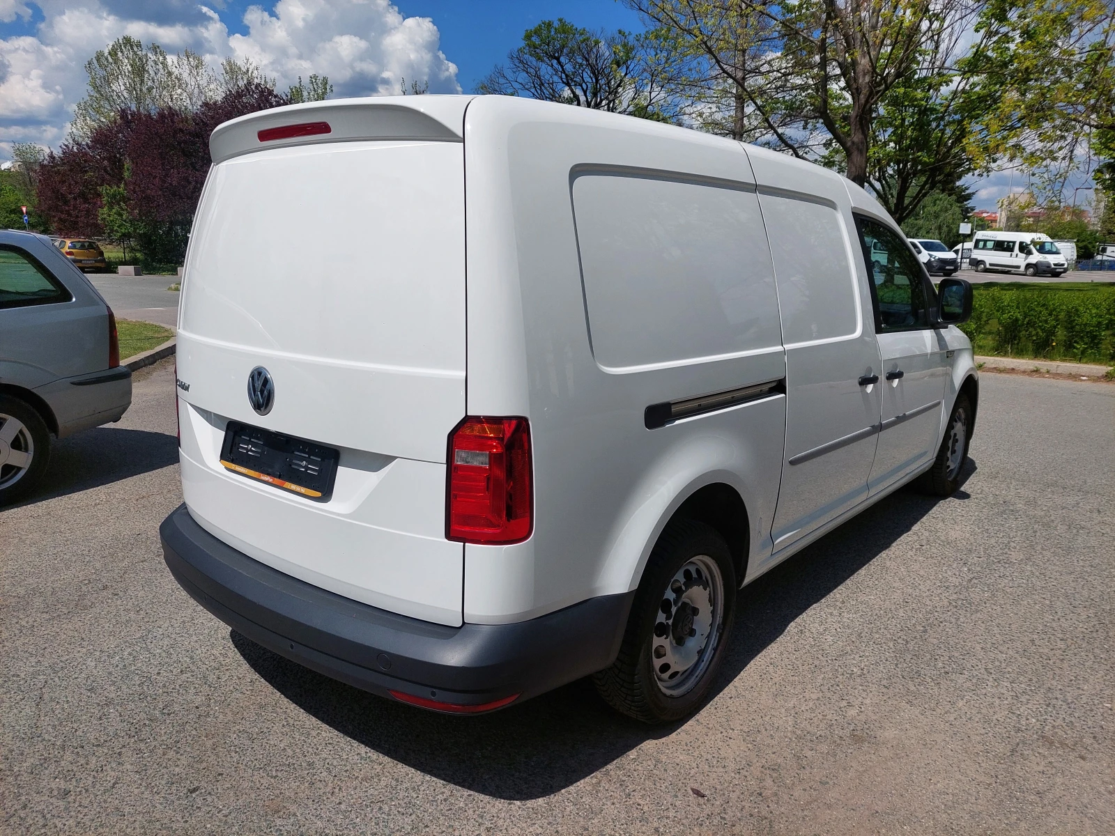 VW Caddy MAXI 2, 0TDI 150ps DSG 6 - изображение 3