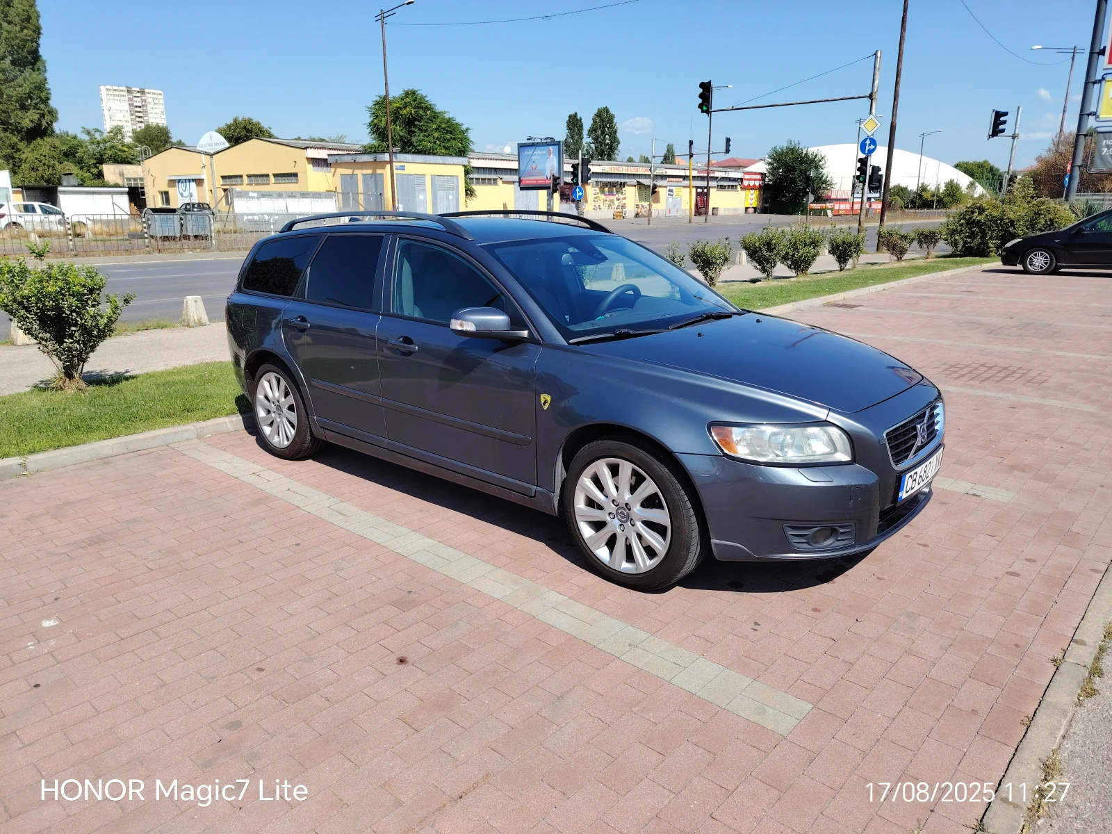 Volvo V50  - изображение 3