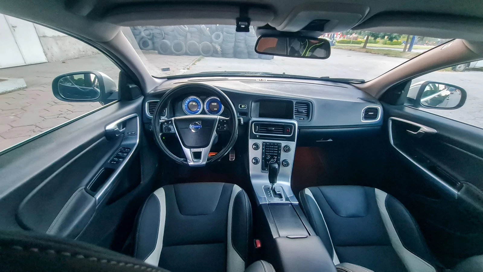 Volvo V60 V60/D5/R'DESIGN/swisss/44/FULL | Mobile.bg   14