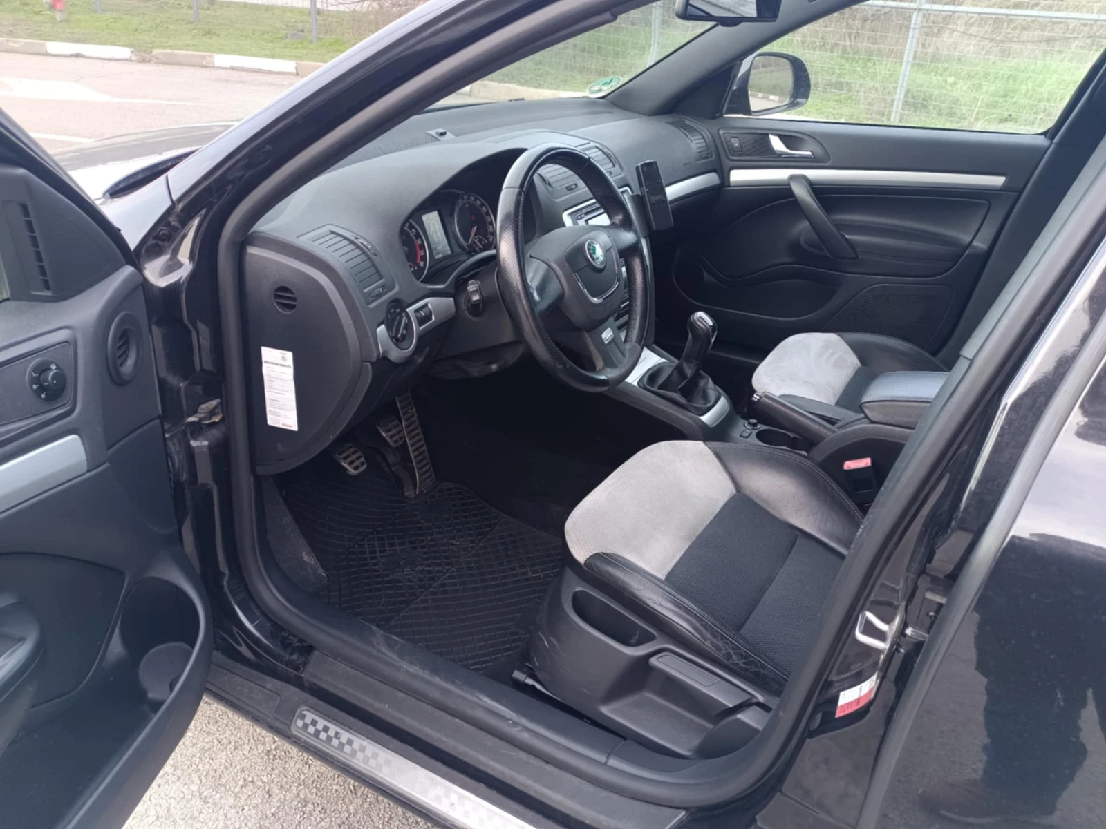 Skoda Octavia 2.0 TDI VRS  - изображение 6