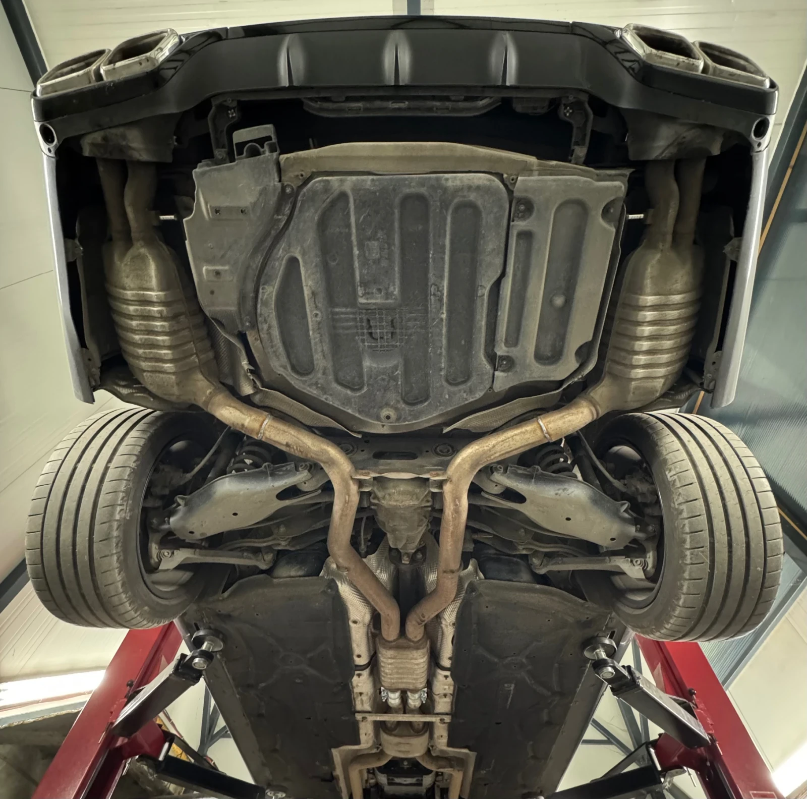 Mercedes-Benz E 400 | Mobile.bg � ����������� 11