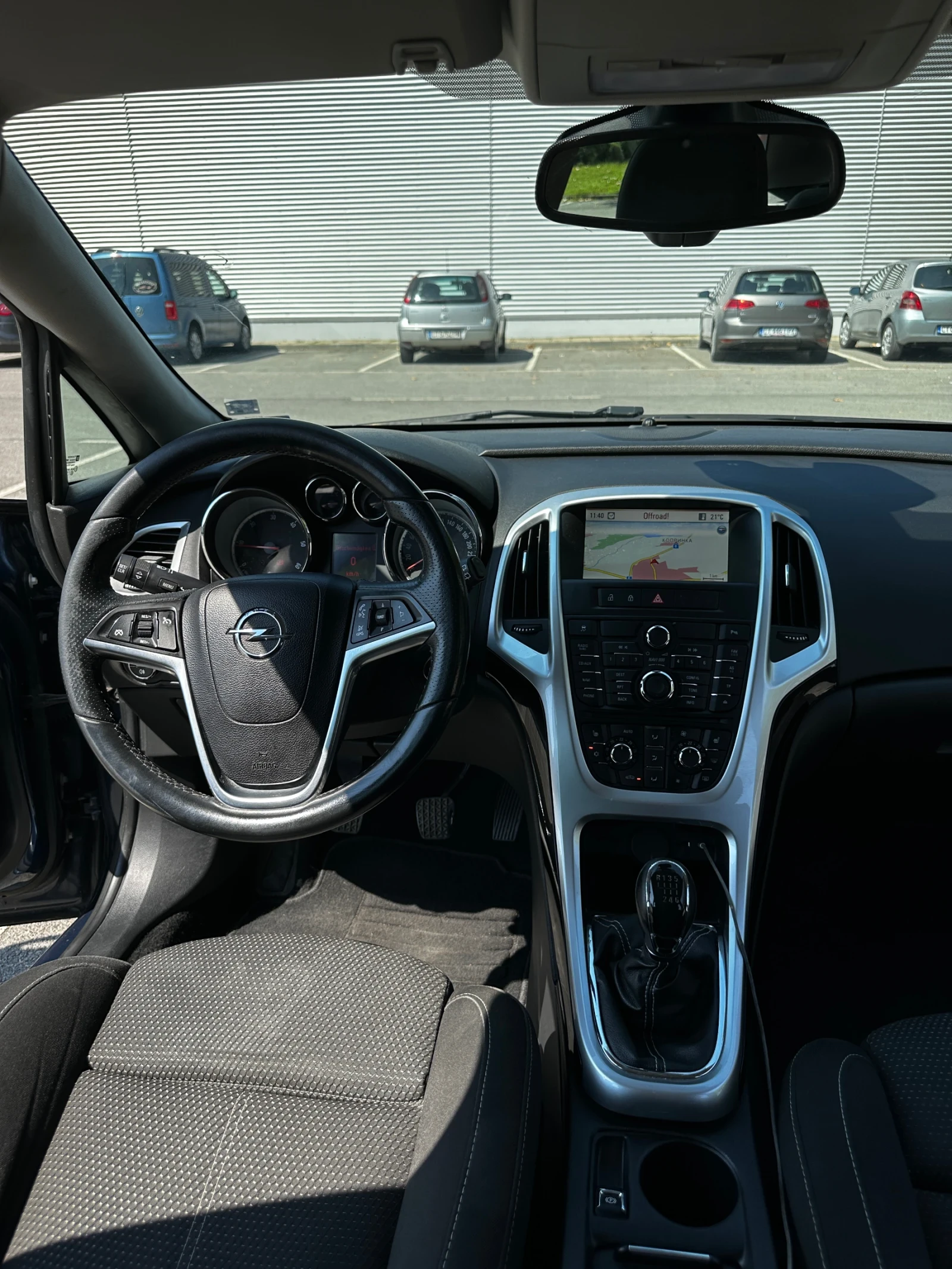 Opel Astra Sports Tourer - изображение 9