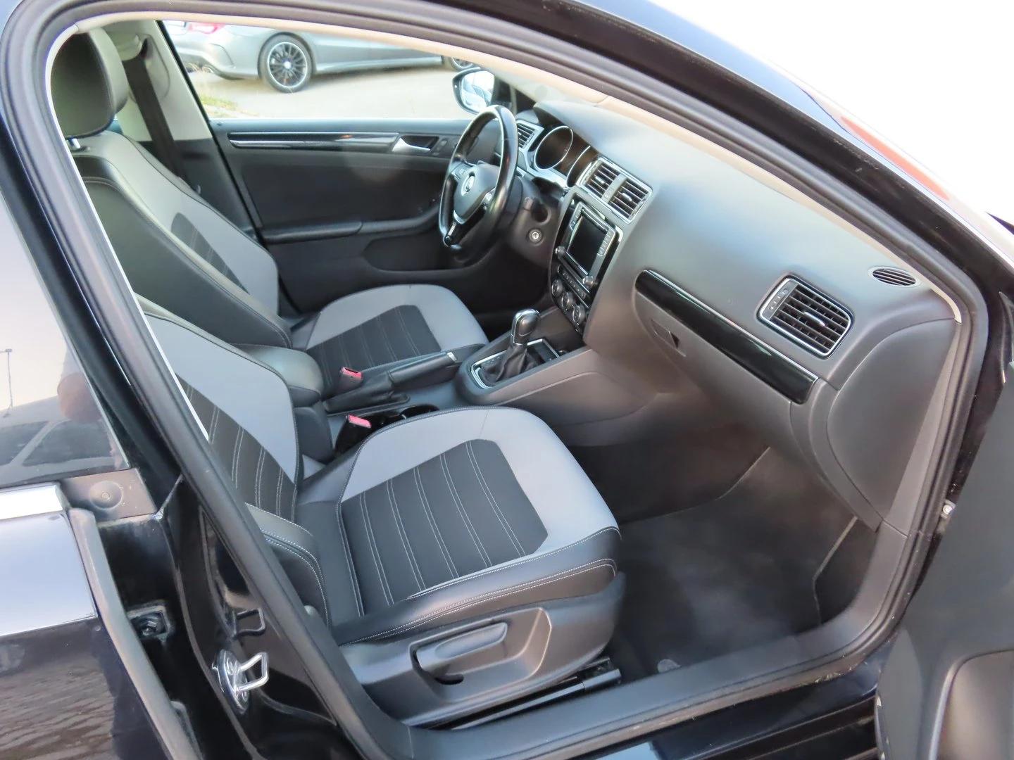 VW Jetta Highline 2.0TDI BMT | Mobile.bg � ����������� 6