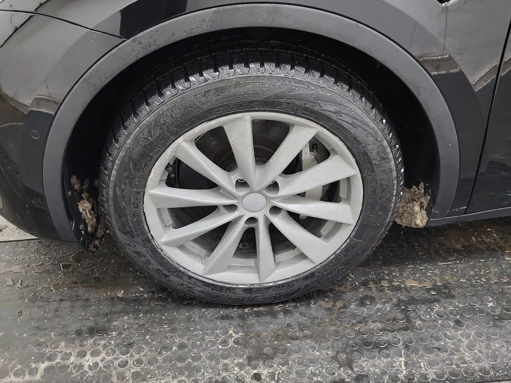 Tesla Model Y * STANDARD RANGE * CARFAX *  | Mobile.bg � ����������� 17