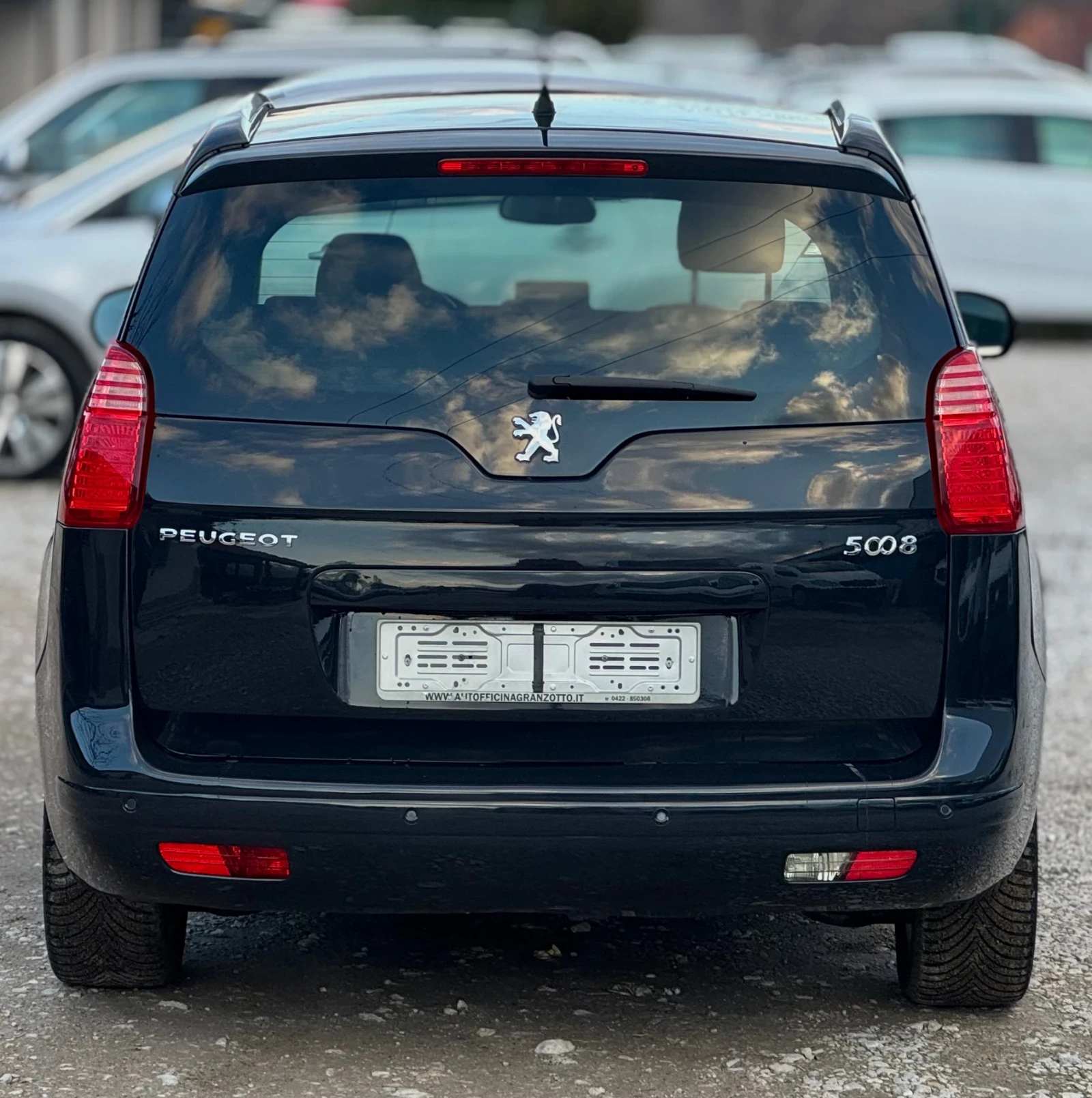 Peugeot 5008 2.0 HDi 163 к.с.   7 места   Автоматик   2010 г., снимка 5 - Автомобили и джипове - 53709674