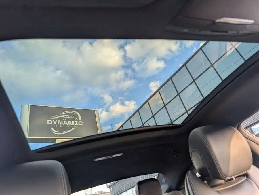 Mercedes-Benz C 300 * CARFAX * ЦЕНА ДО БГ, снимка 11 - Автомобили и джипове - 53962441