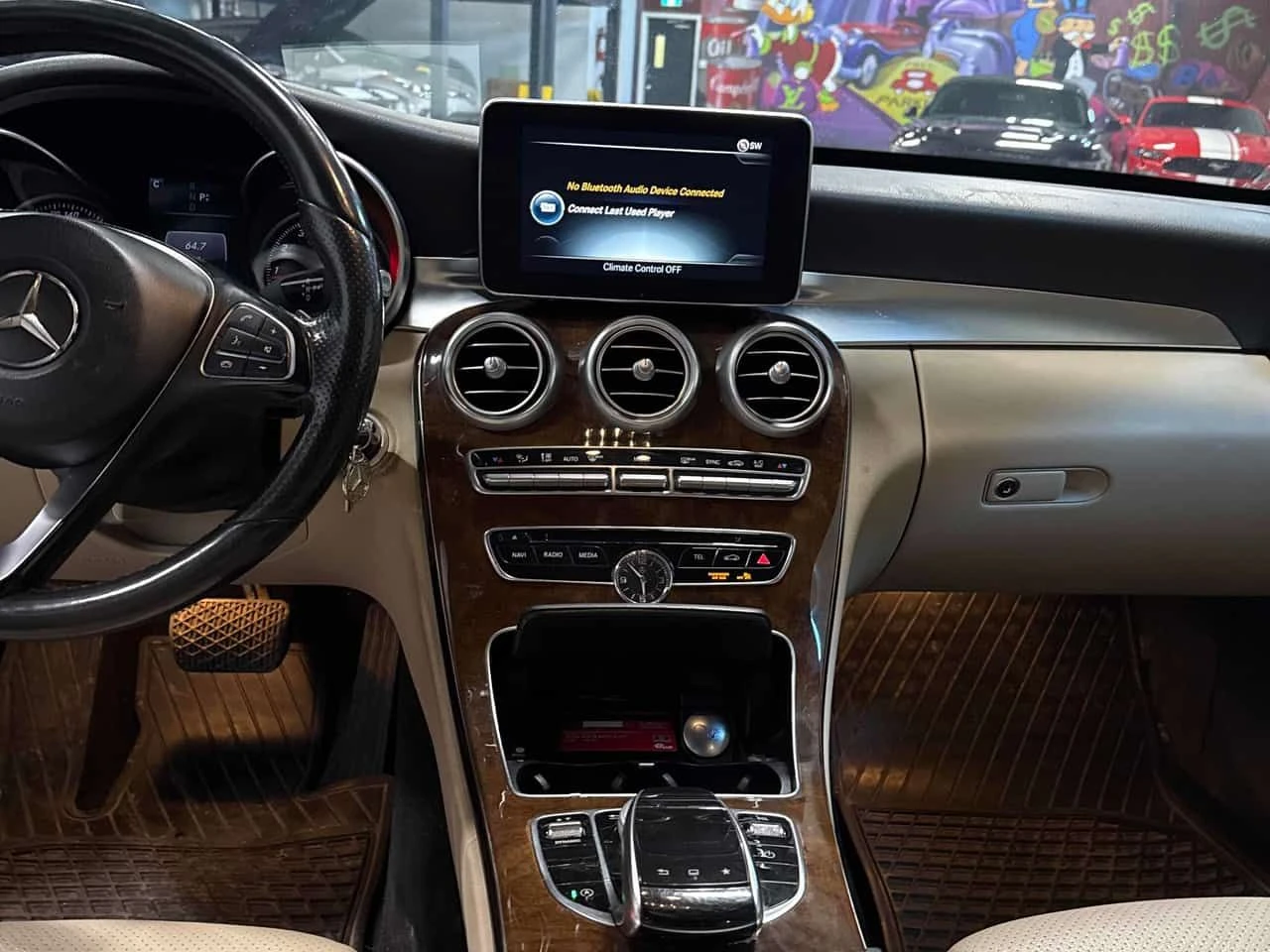 Mercedes-Benz C 300 * CARFAX * ШИБИДАХ * ПОДГРЕВ * ПАМЕТ * КАМЕРА, снимка 9 - Автомобили и джипове - 54129413