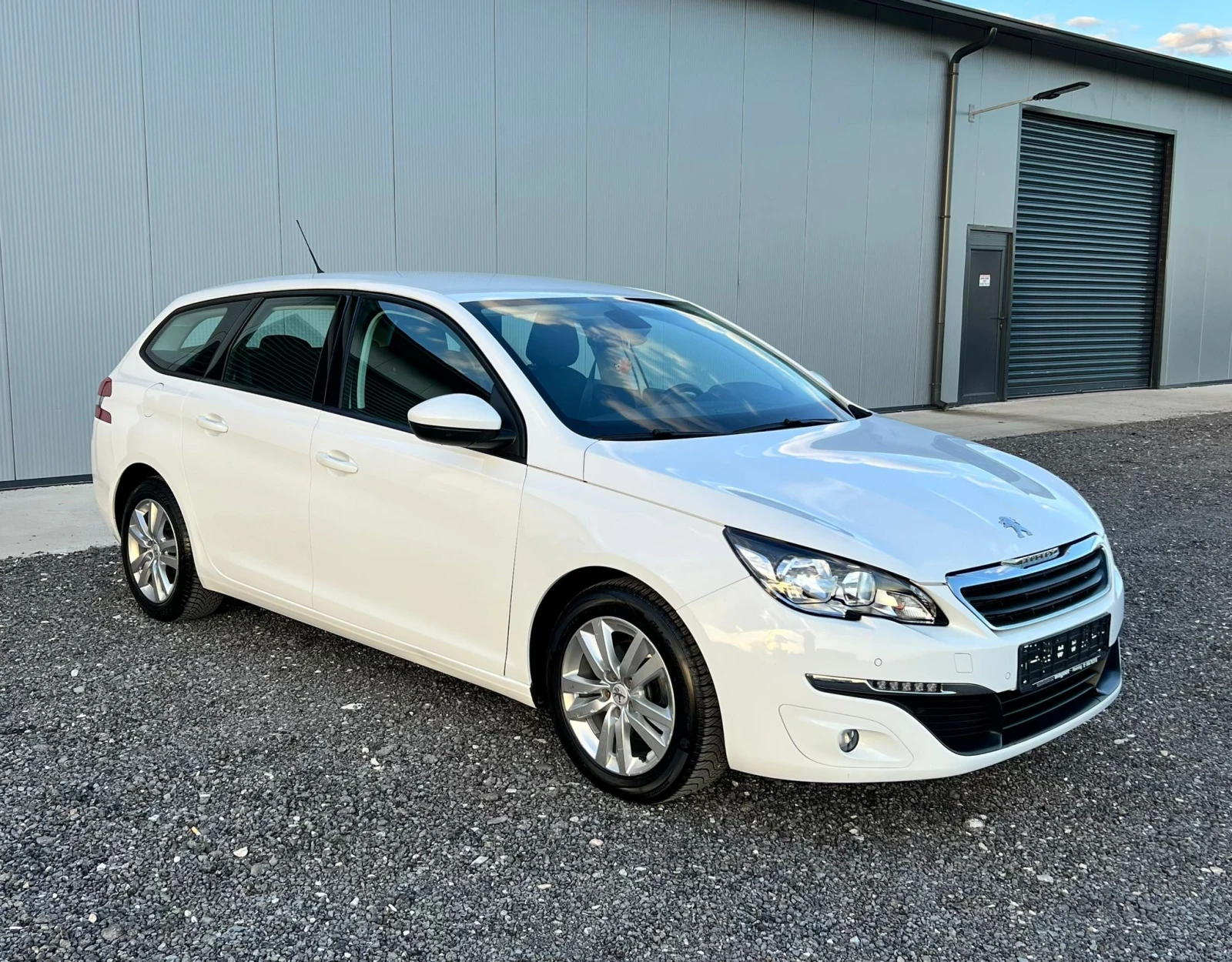 Peugeot 308 1.2i/EURO 6/NAVI | Mobile.bg � ����������� 2
