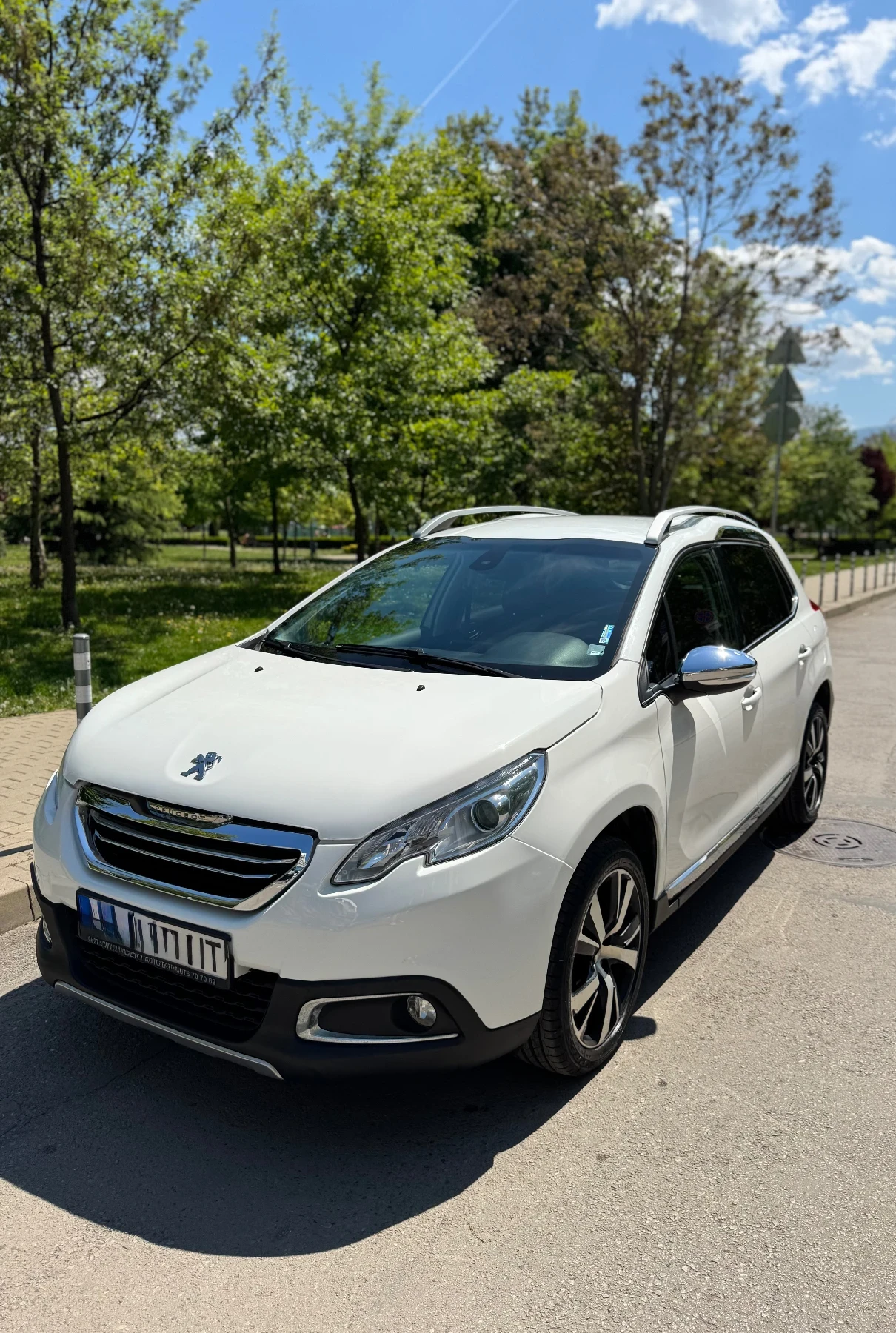 Peugeot 2008 1.6 еHDI Allure