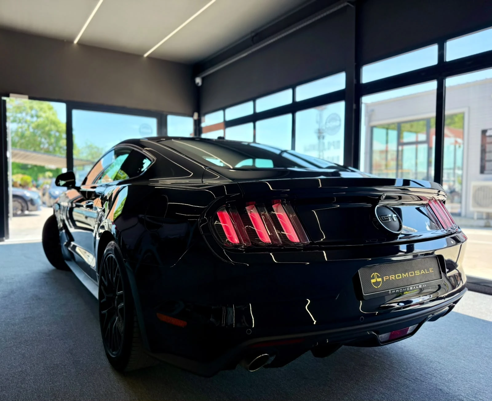 Ford Mustang 5.0* EU* GT* Подгрев* Обдух* Full* Лизинг , снимка 4 - Автомобили и джипове - 54764019
