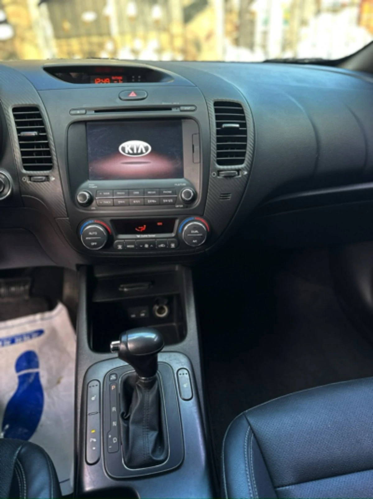 Kia K3 1.6 crdi, снимка 9 - Автомобили и джипове - 54931140