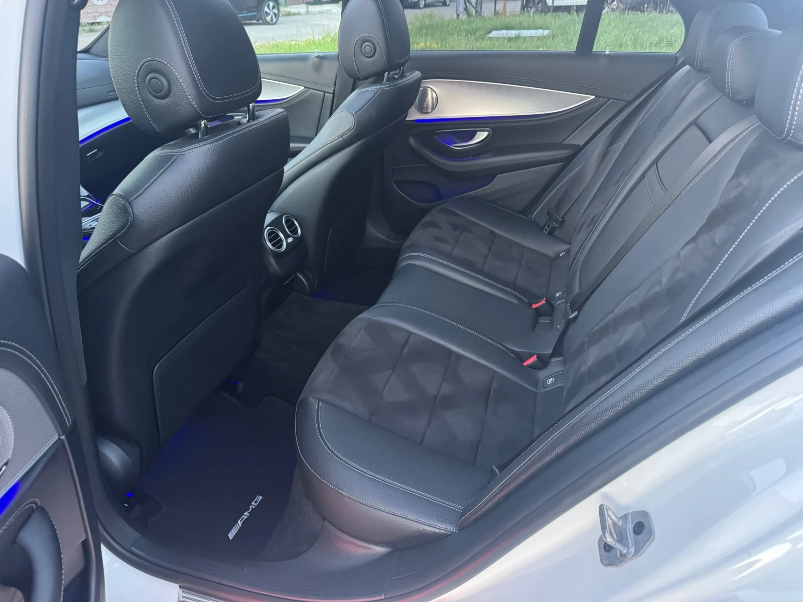 Mercedes-Benz E 220 CDi AMG-Line, снимка 12 - Автомобили и джипове - 55063045