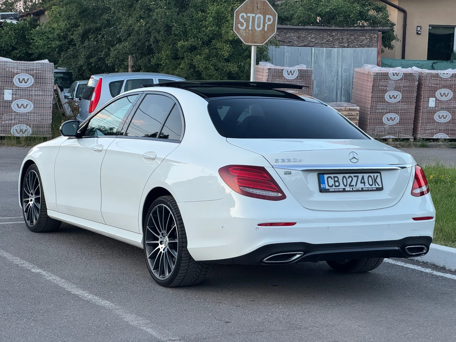 Mercedes-Benz E 220 CDi AMG-Line, снимка 6 - Автомобили и джипове - 55063045