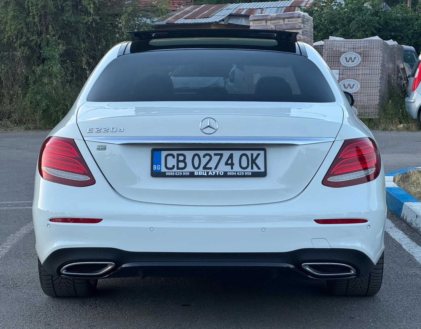 Mercedes-Benz E 220 CDi AMG-Line, снимка 5 - Автомобили и джипове - 55063045