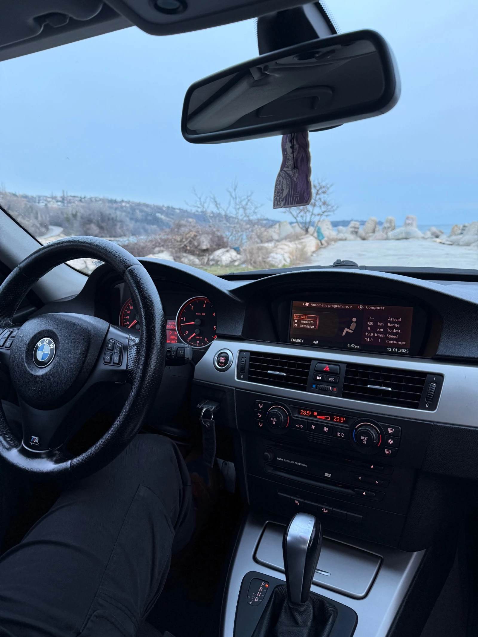 BMW 330 XD с Навигация, снимка 15 - Автомобили и джипове - 55300108