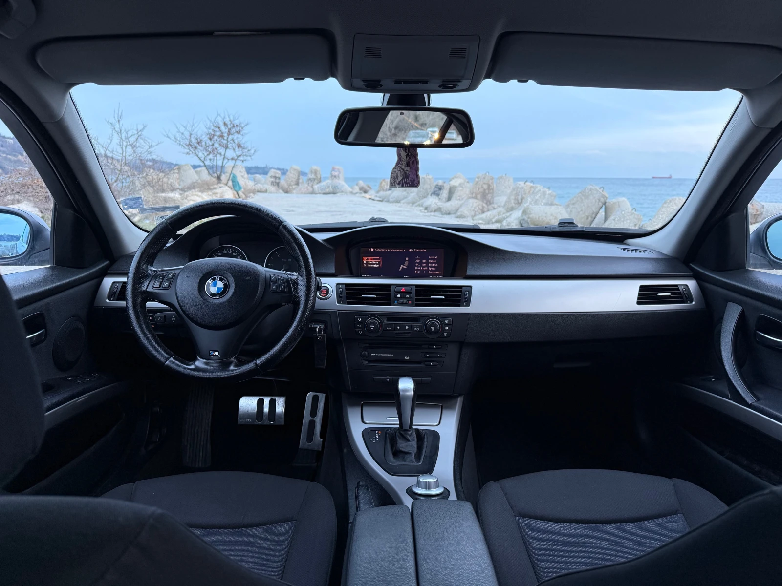 BMW 330 XD с Навигация, снимка 13 - Автомобили и джипове - 55300108