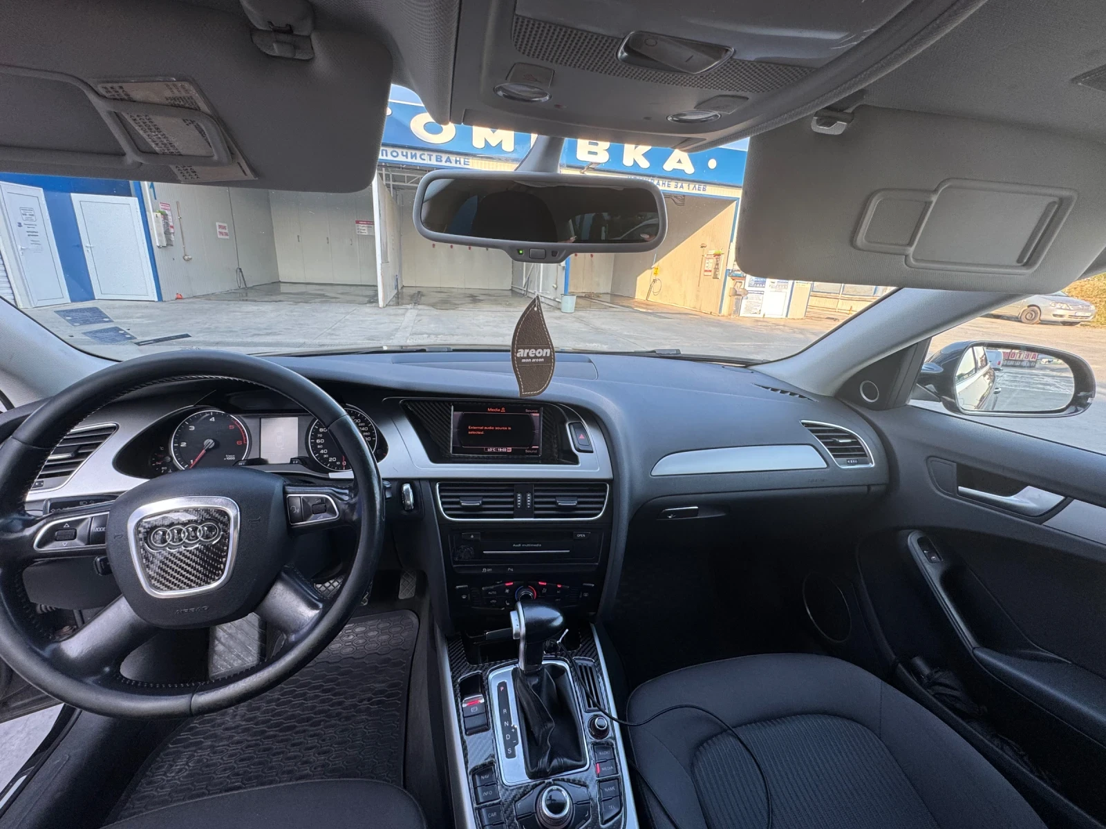 Audi A4 2.0  TDI, снимка 7 - Автомобили и джипове - 55304135