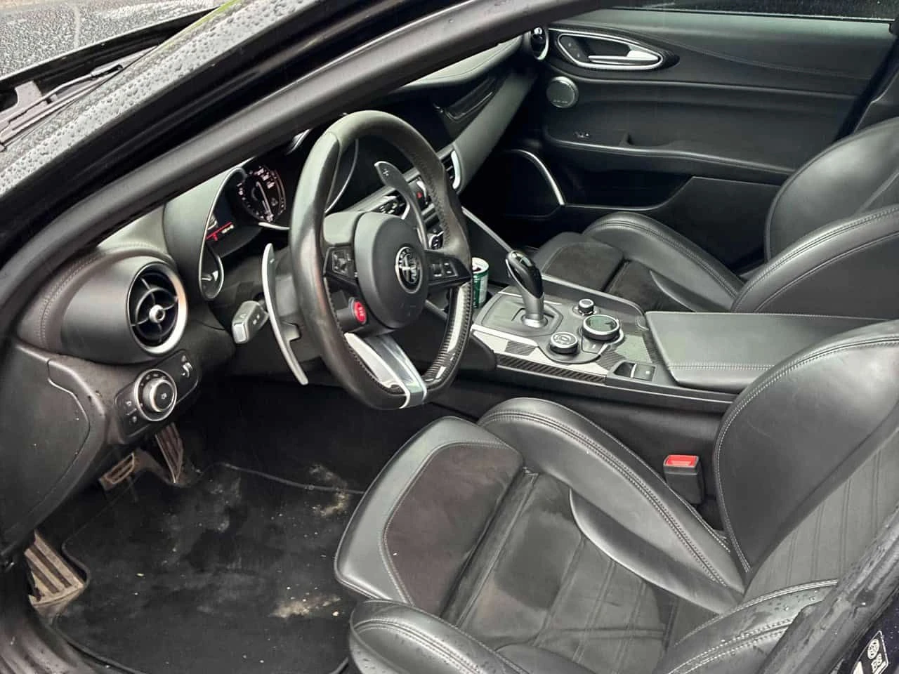Alfa Romeo Giulia * Quadrifoglio * CARFAX * ОПЦИЯ ЗА ФИНАНСИРАНЕ, снимка 5 - Автомобили и джипове - 55547334