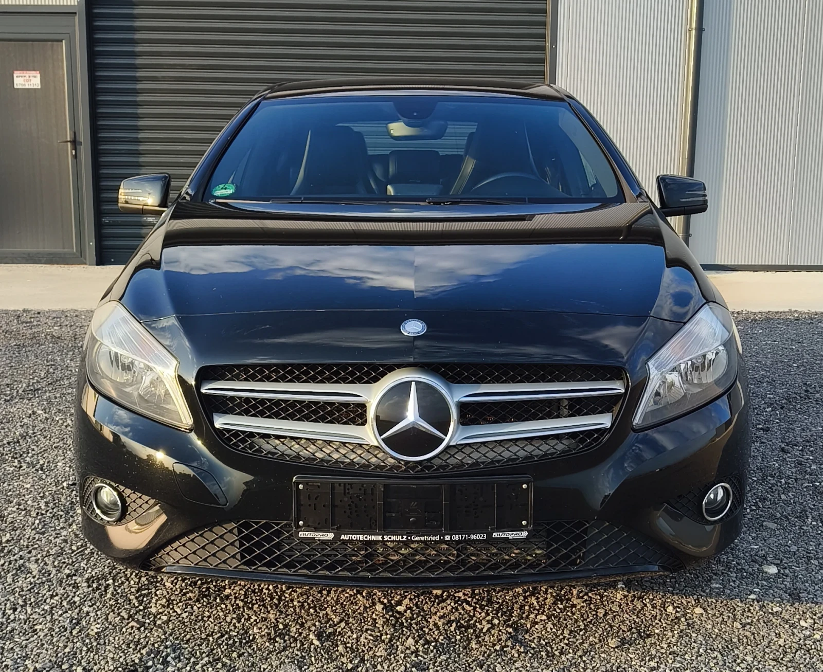 Mercedes-Benz A 180 Sport edition/БЕНЗИН, снимка 5 - Автомобили и джипове - 55658303