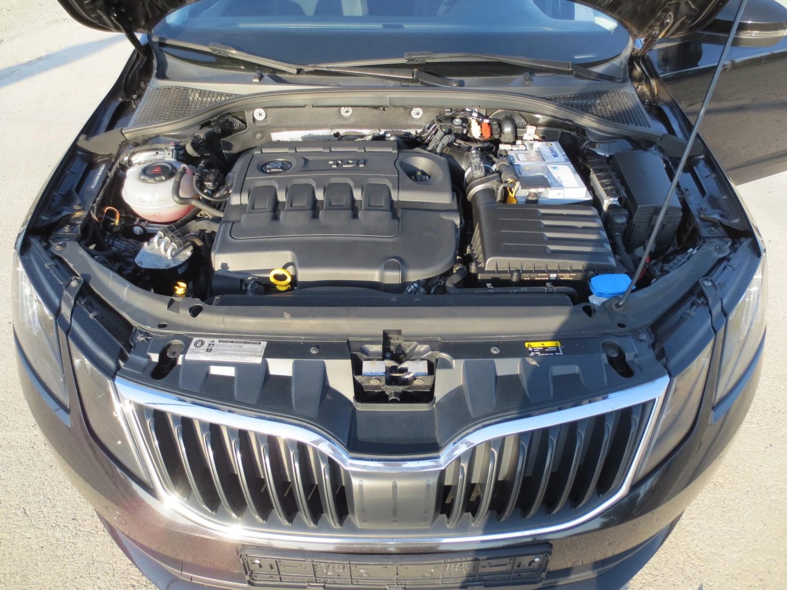 Skoda Octavia 1.6 TDI | Mobile.bg � ����������� 17