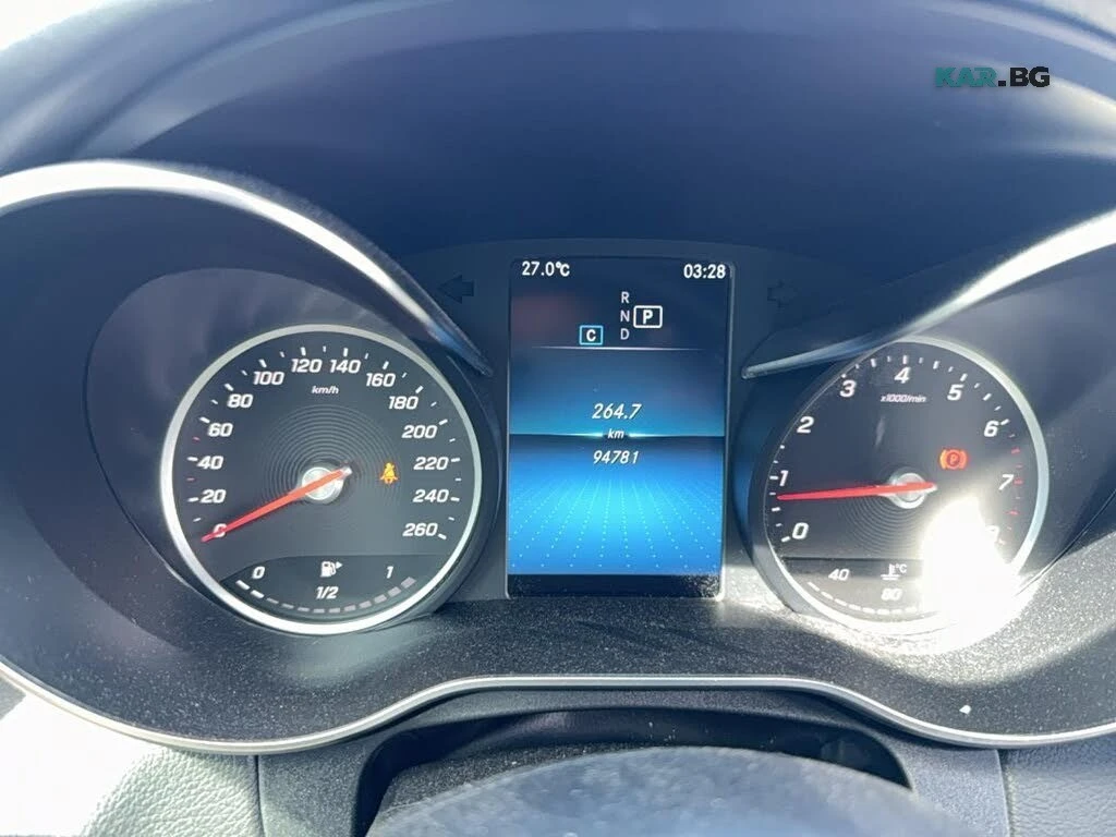 Mercedes-Benz C 300 * CarPlay* Burmester аудио* АвтоКредит* (ЦЕНА ДО Б, снимка 11 - Автомобили и джипове - 56215499