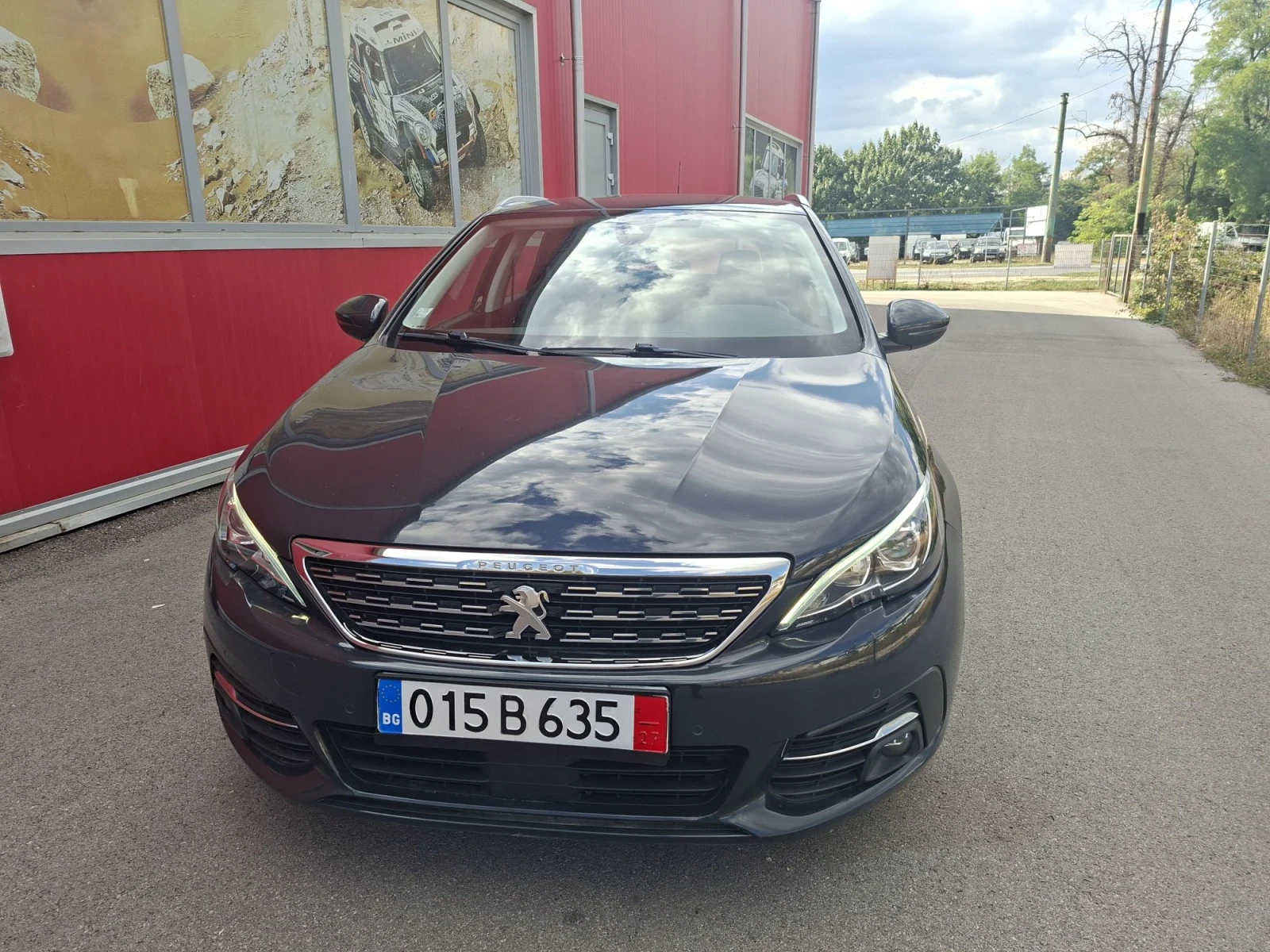 Peugeot 308 1.2 бензин автомат 100хил, снимка 2 - Автомобили и джипове - 56322452