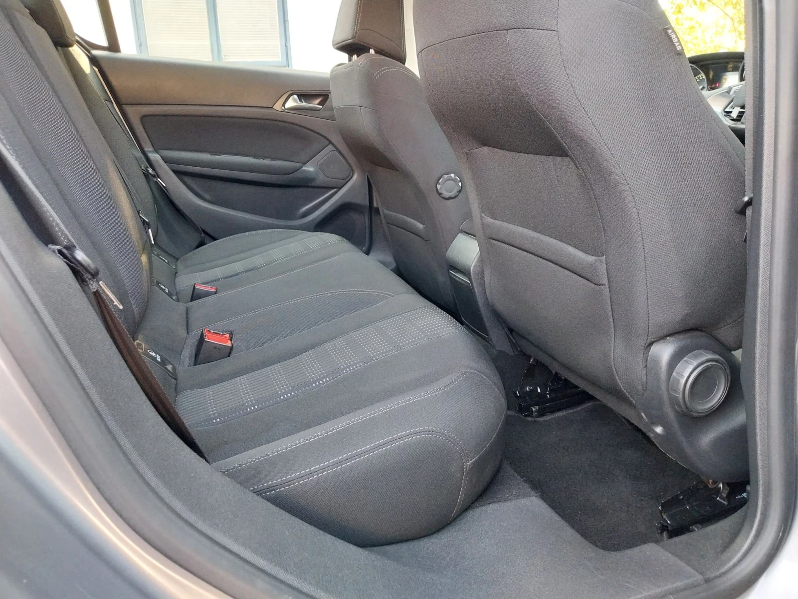 Peugeot 308 1.6 BlueHDI | Mobile.bg � ����������� 12