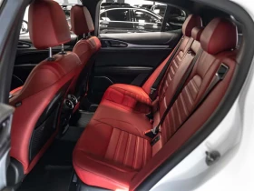 Alfa Romeo Stelvio Veloce AWD | Bianco Alfa, снимка 11