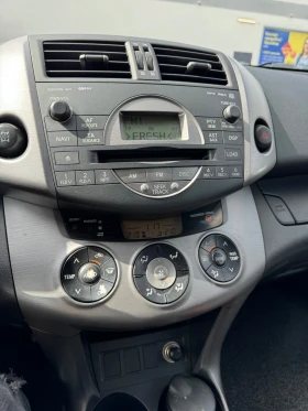Toyota Rav4 2.2 D4D, снимка 9