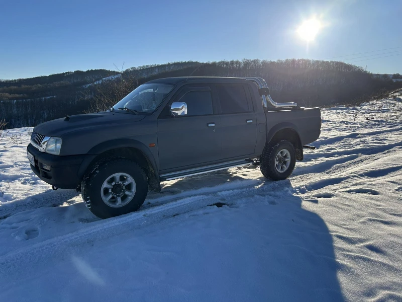 Mitsubishi L200, снимка 3 - Автомобили и джипове - 49039774