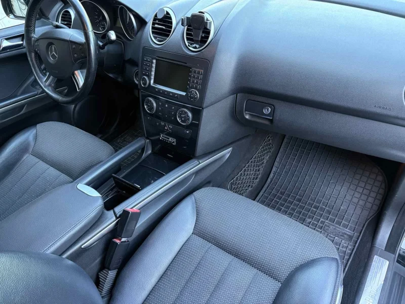 Mercedes-Benz ML 320, снимка 12 - Автомобили и джипове - 52260443