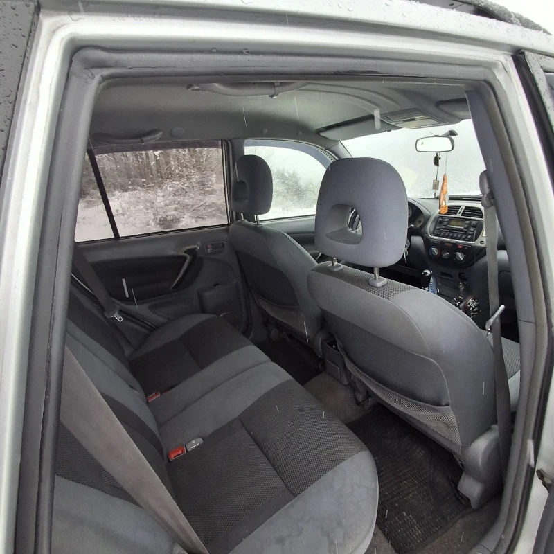 Toyota Rav4, снимка 6 - Автомобили и джипове - 52897954