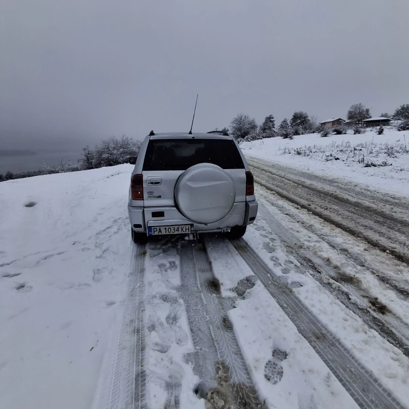 Toyota Rav4, снимка 2 - Автомобили и джипове - 52897954