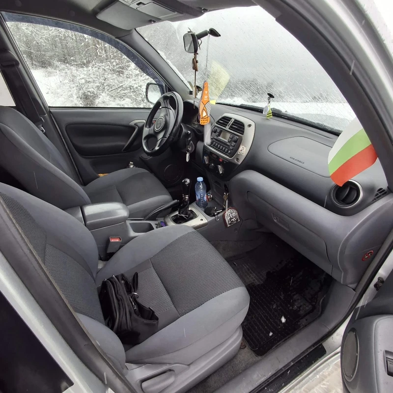 Toyota Rav4, снимка 7 - Автомобили и джипове - 52897954