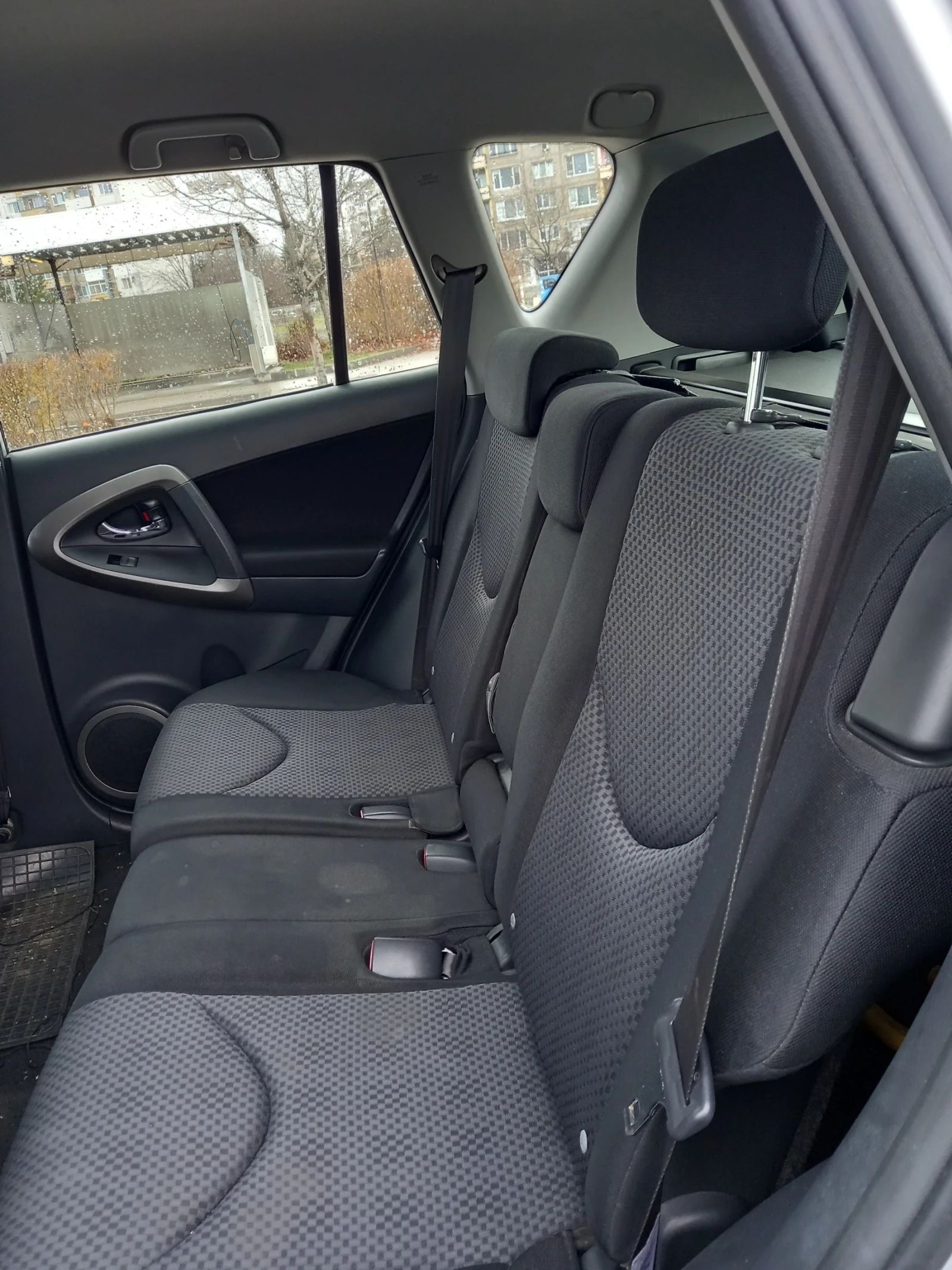 Toyota Rav4 2.2D4D 136   | Mobile.bg   13