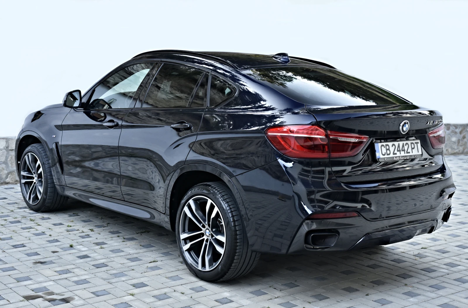 BMW X6 M50d - изображение 6