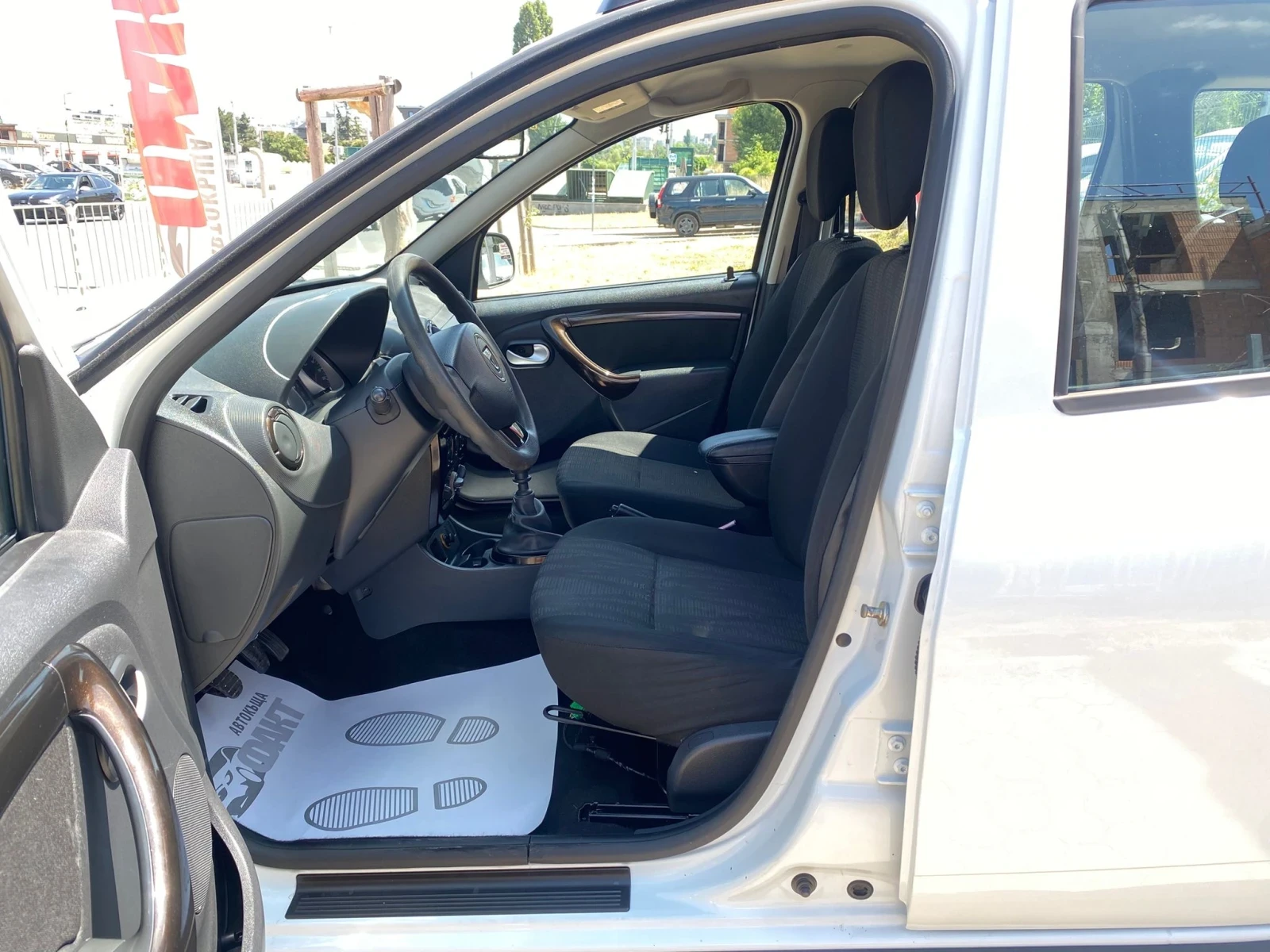 Dacia Duster 1.5dCi - изображение 8
