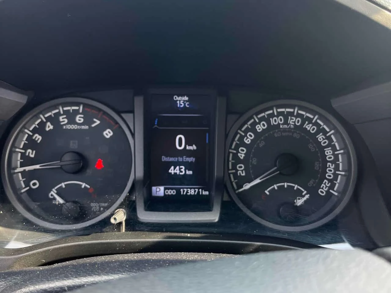 Toyota Tacoma * TRD * NARDO GRAY* KEYLESS* ПОДГРЕВ* , снимка 8 - Автомобили и джипове - 53803930