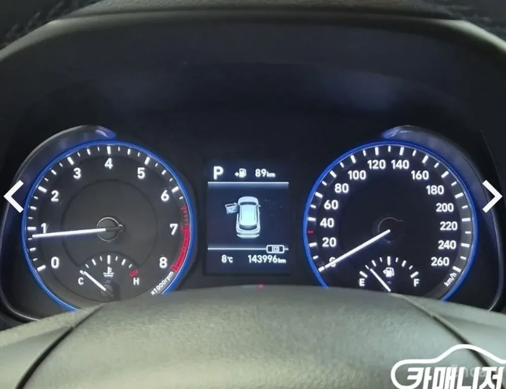 Hyundai Kona PREMIUM, снимка 15 - Автомобили и джипове - 54735143