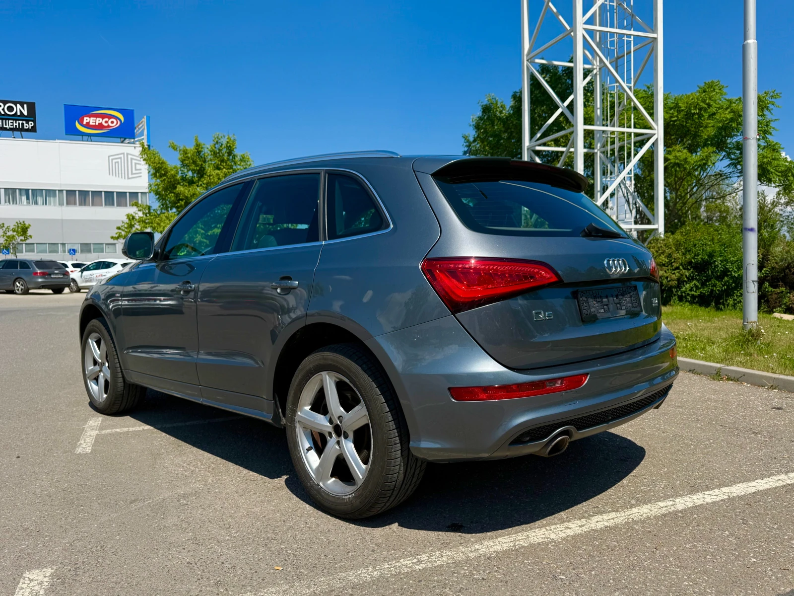 Audi Q5 3.0D 6 МЕСЕЦА ГАРАНЦИЯ ИЛИ 5000КМ Full Extras, снимка 3 - Автомобили и джипове - 54866304