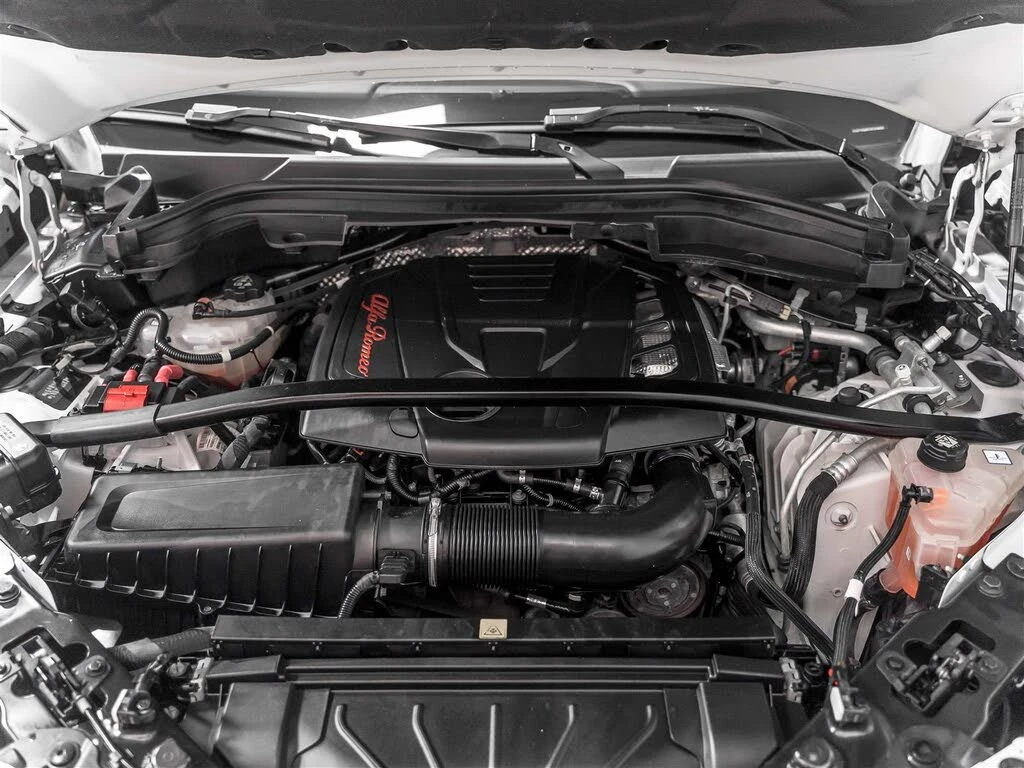 Alfa Romeo Stelvio Veloce AWD | Bianco Alfa, снимка 13 - Автомобили и джипове - 55943786