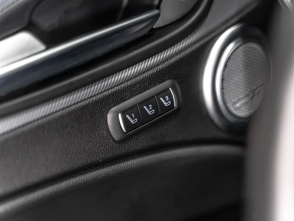 Alfa Romeo Stelvio Veloce AWD | Bianco Alfa, снимка 17 - Автомобили и джипове - 55943786