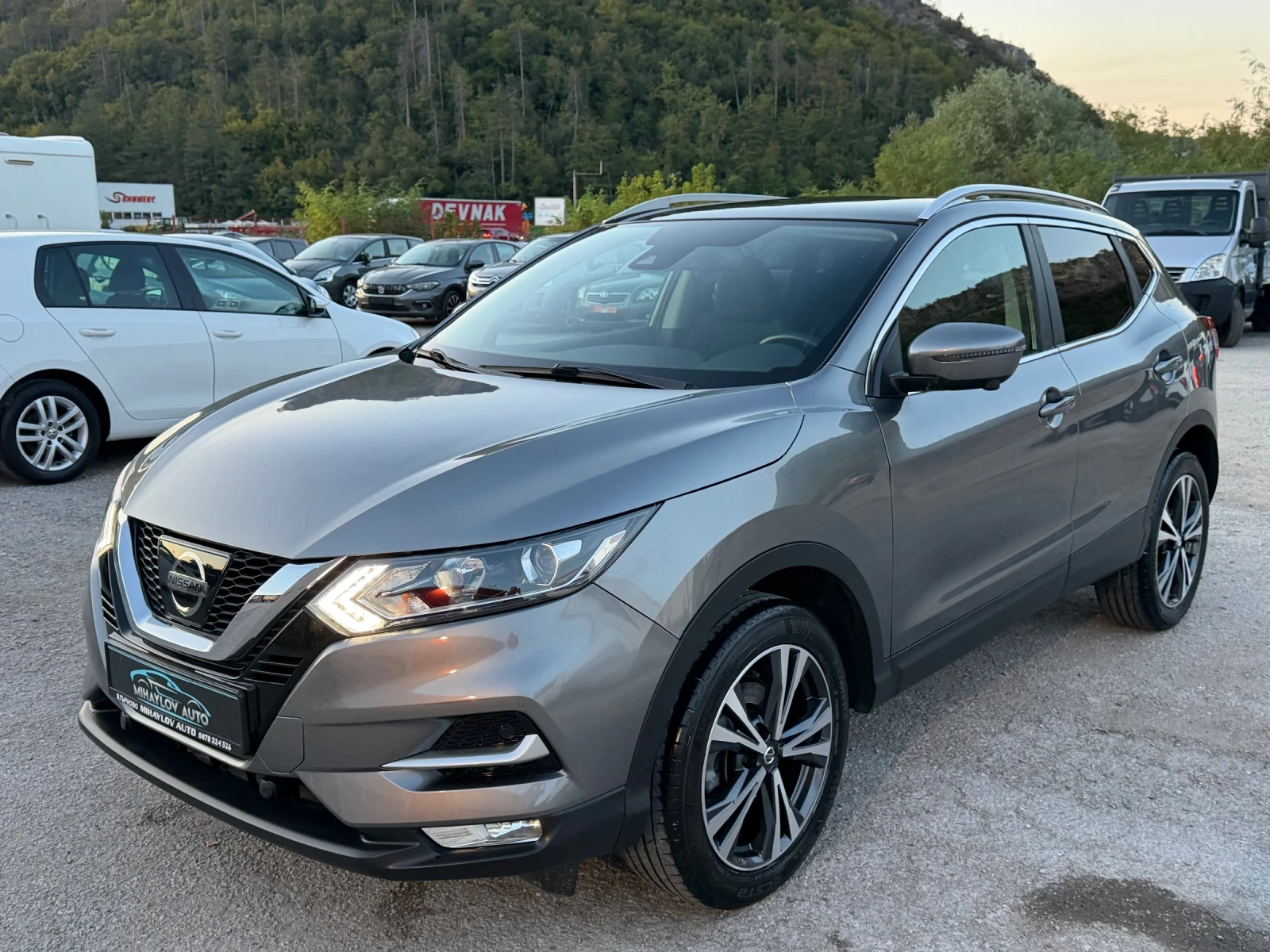 Nissan Qashqai 1.5dCI 137 000KM= FACELIFT= КАМЕРА= НАВИ= FULL LED, снимка 6 - Автомобили и джипове - 56183446
