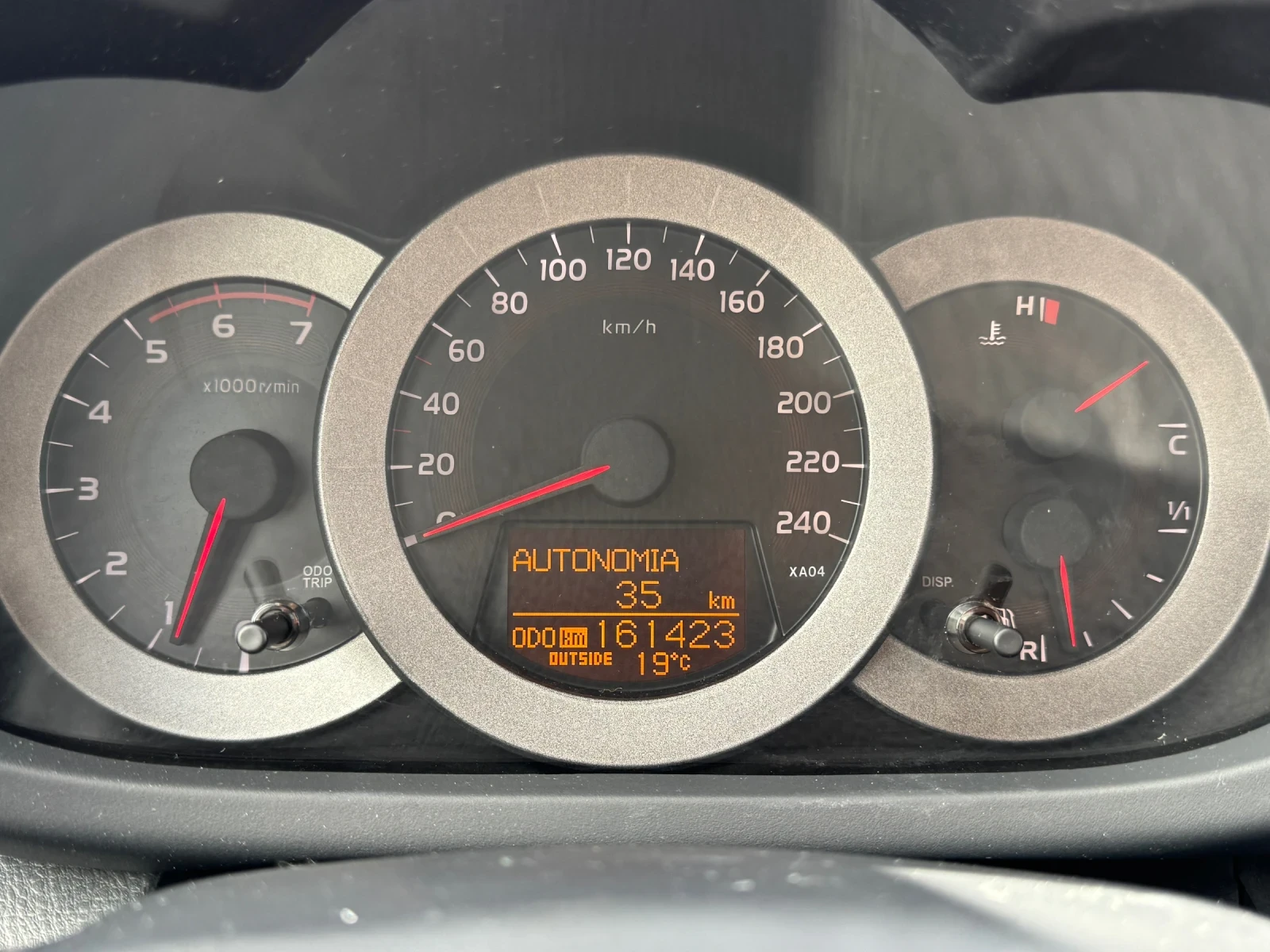 Toyota Rav4 2.2 D4D, снимка 11 - Автомобили и джипове - 56293423