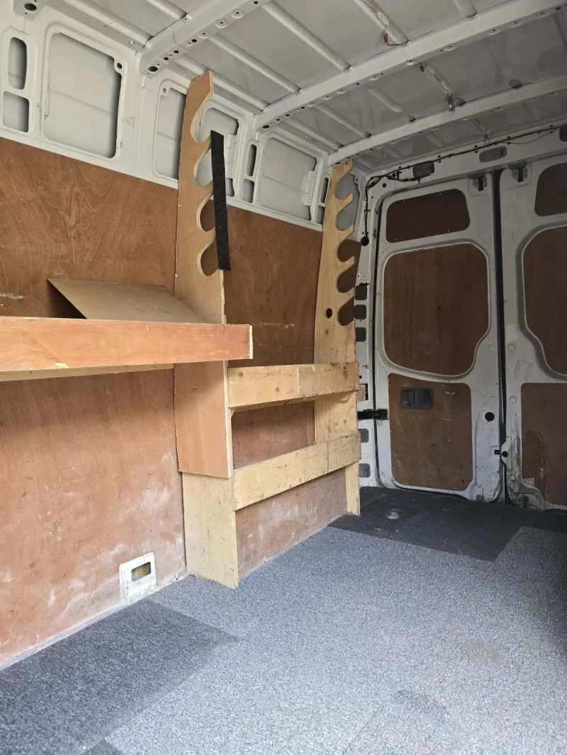 VW Crafter, снимка 9 - Бусове и автобуси - 52269674