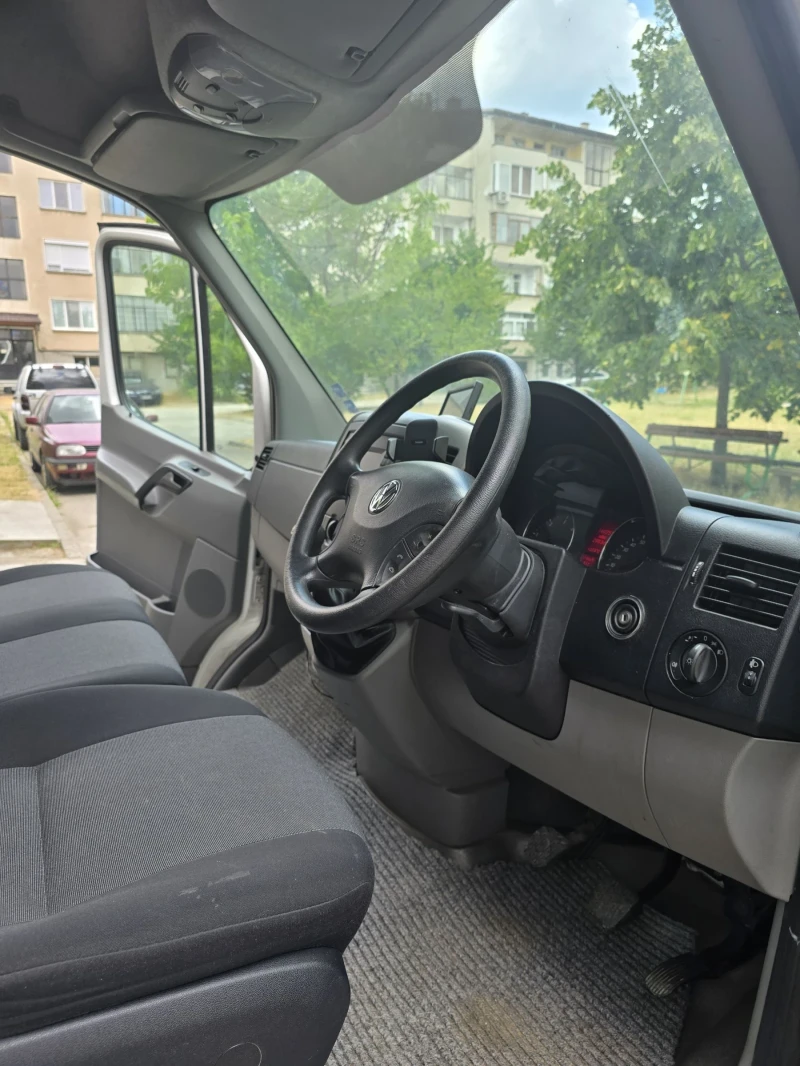 VW Crafter, снимка 12 - Бусове и автобуси - 52269674